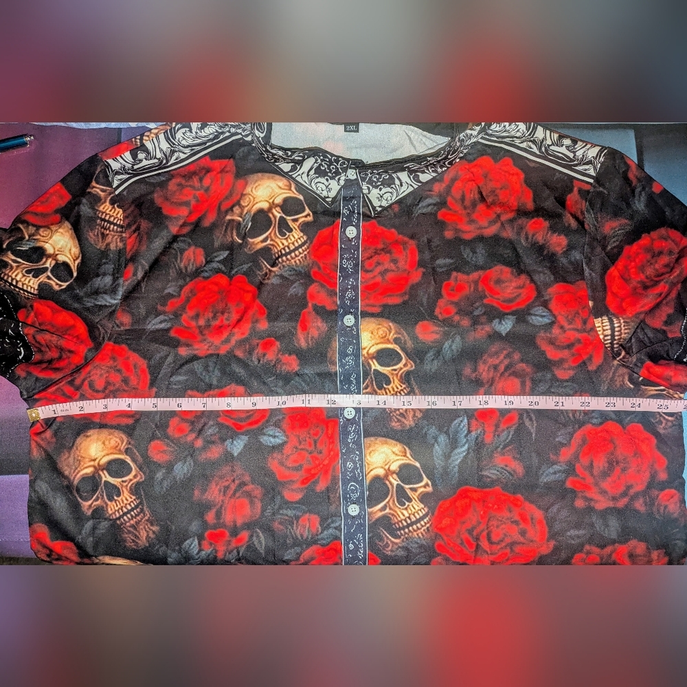 Skull & Roses Collared Button Down 2XL (Runs Small) - Picture 7 of 10